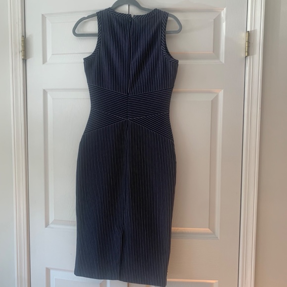 Michael Kors work to fun dress - Picture 2 of 4